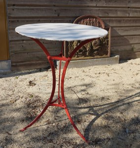 Frans-bistro-tafeltje-ijzer-Antique-French-round-iron-bistro-garden-table